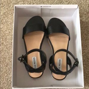 Sandals 👡 👡👡